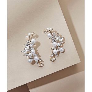 Olive + Piper Monaco Pearl Statement Earrings New
